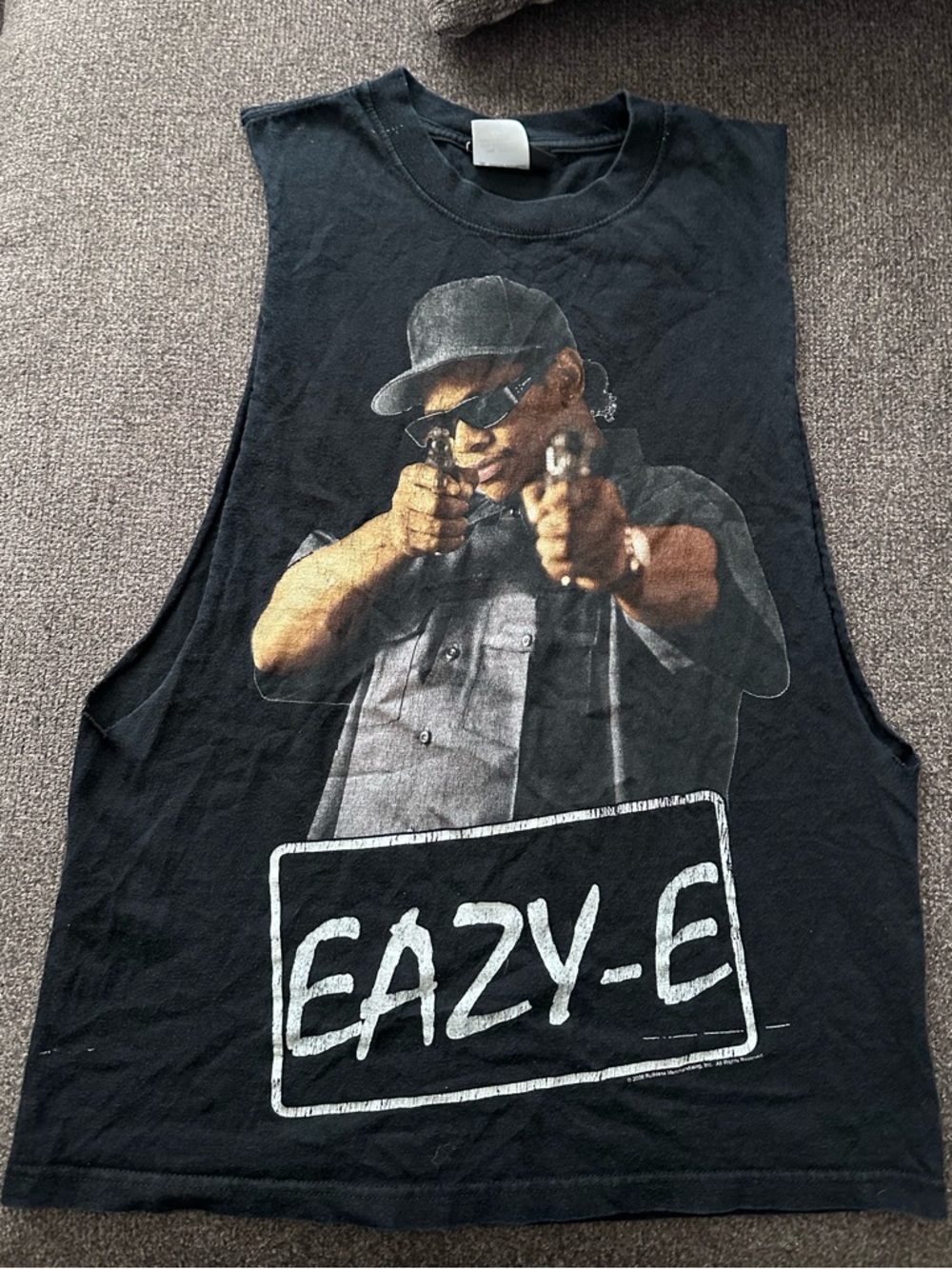 Eazy-E cut off sleeve muscle tee small